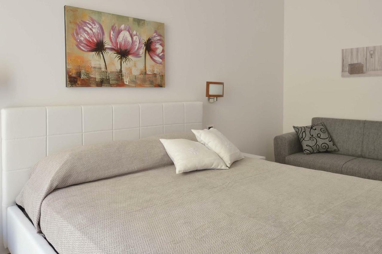 Cavaliere Costa Bed & Breakfast Porto Empedocle Exterior photo
